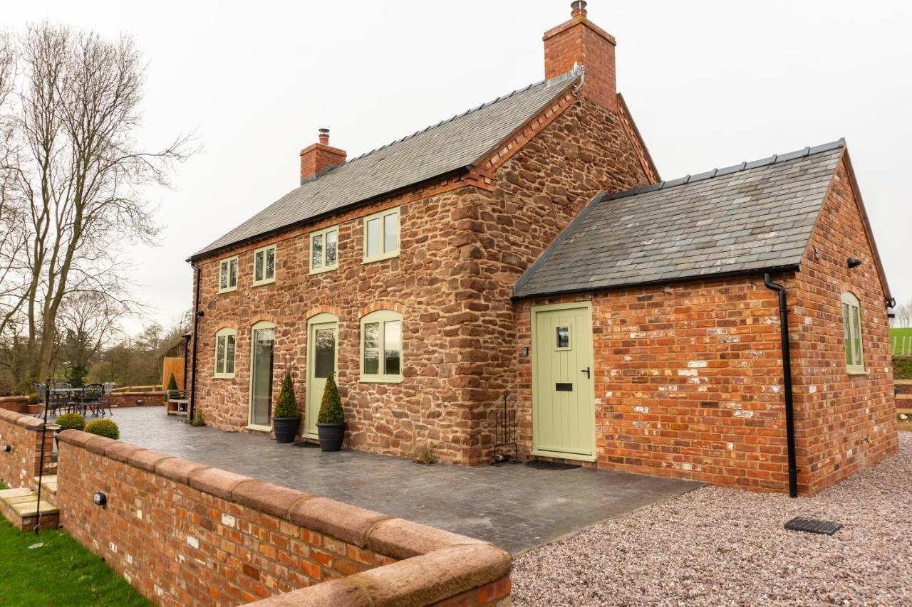 The Patches Villa Shrewsbury Exterior photo